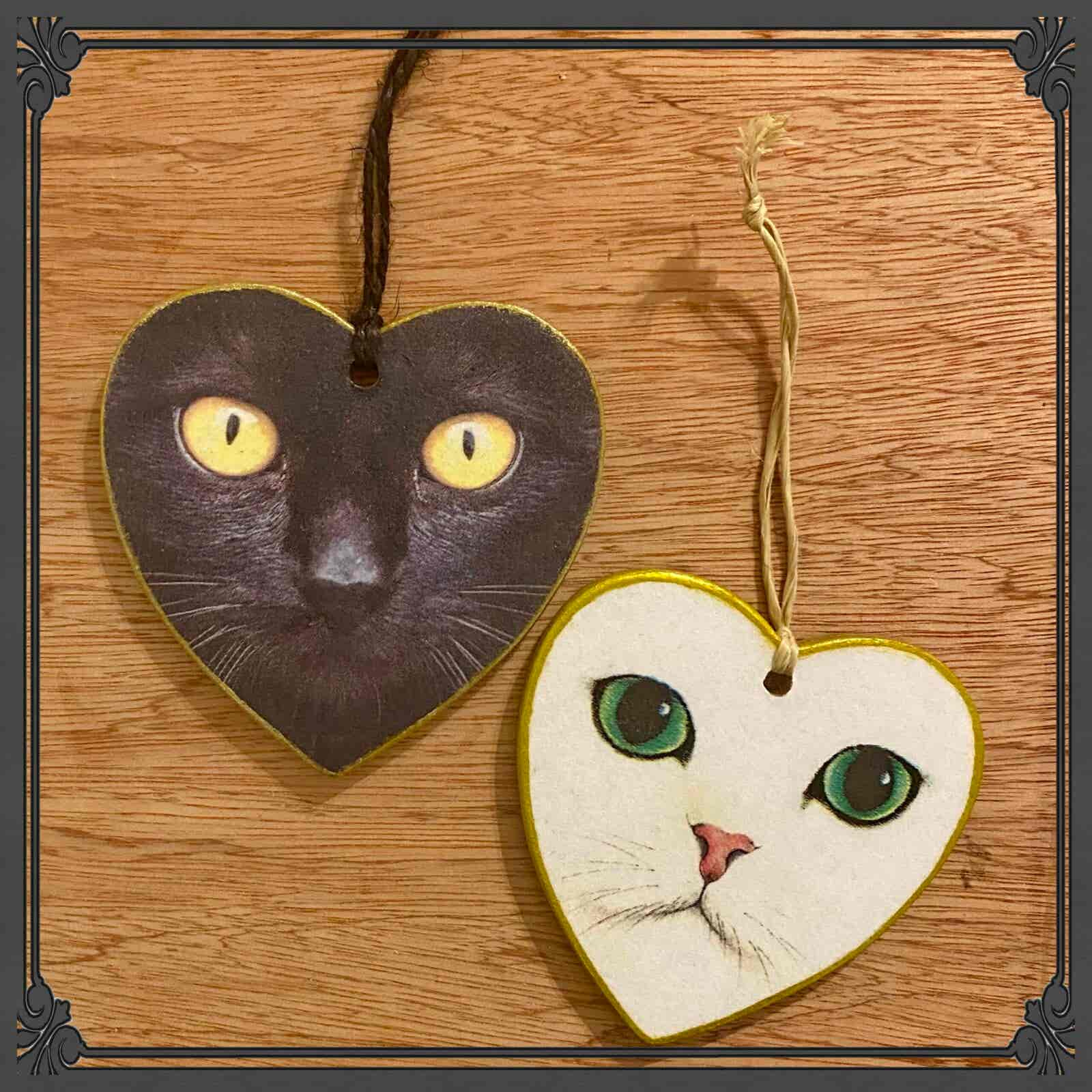 Cat Face Heart Plaque