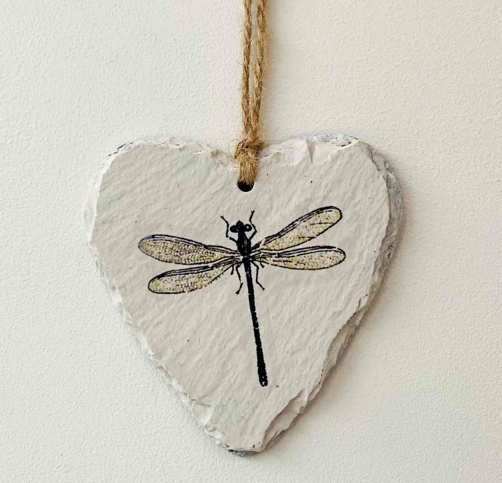 Dragonfly Slate Heart (cream) - Image 2