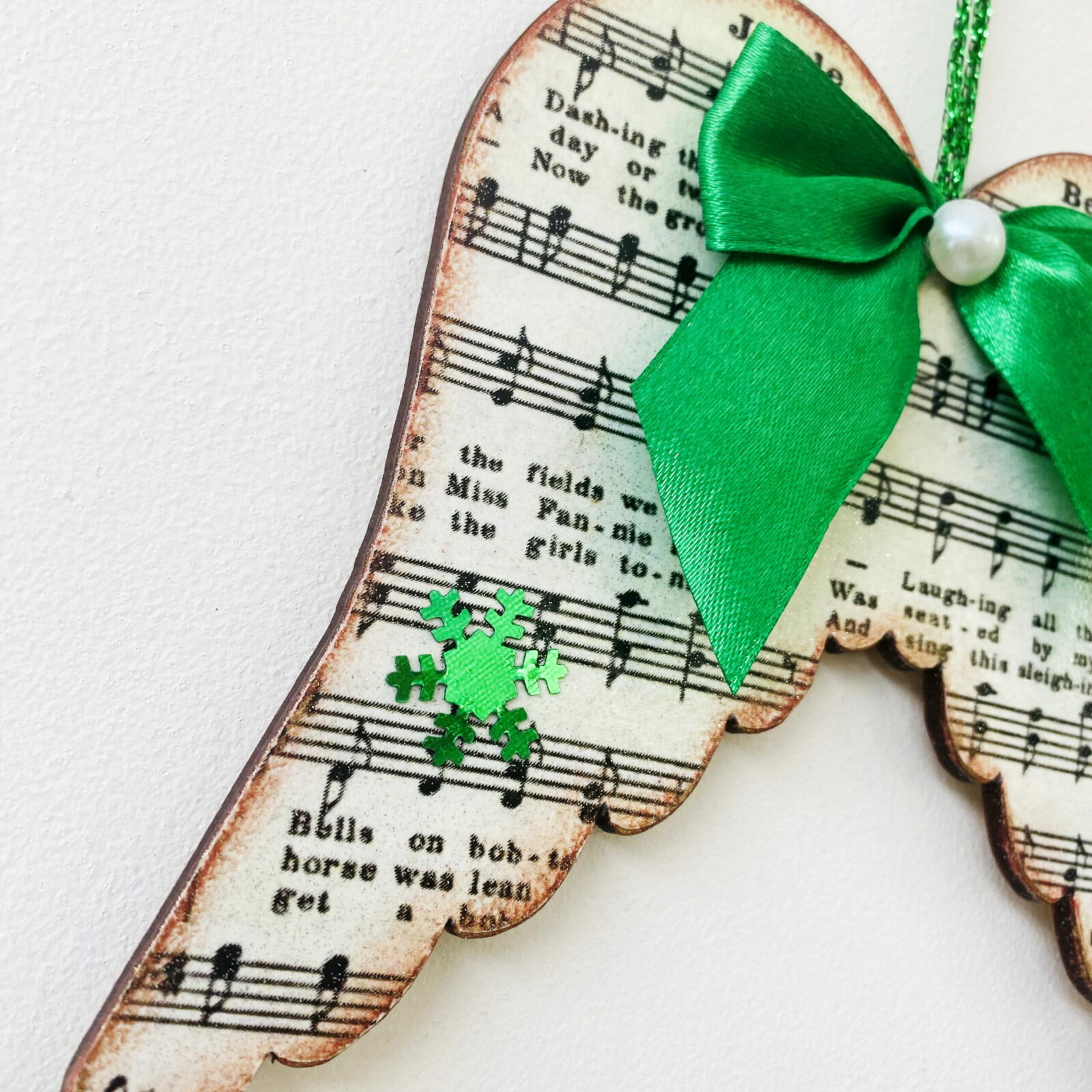 Christmas Decoration Wings (Green - Jingle Bells) - Image 4