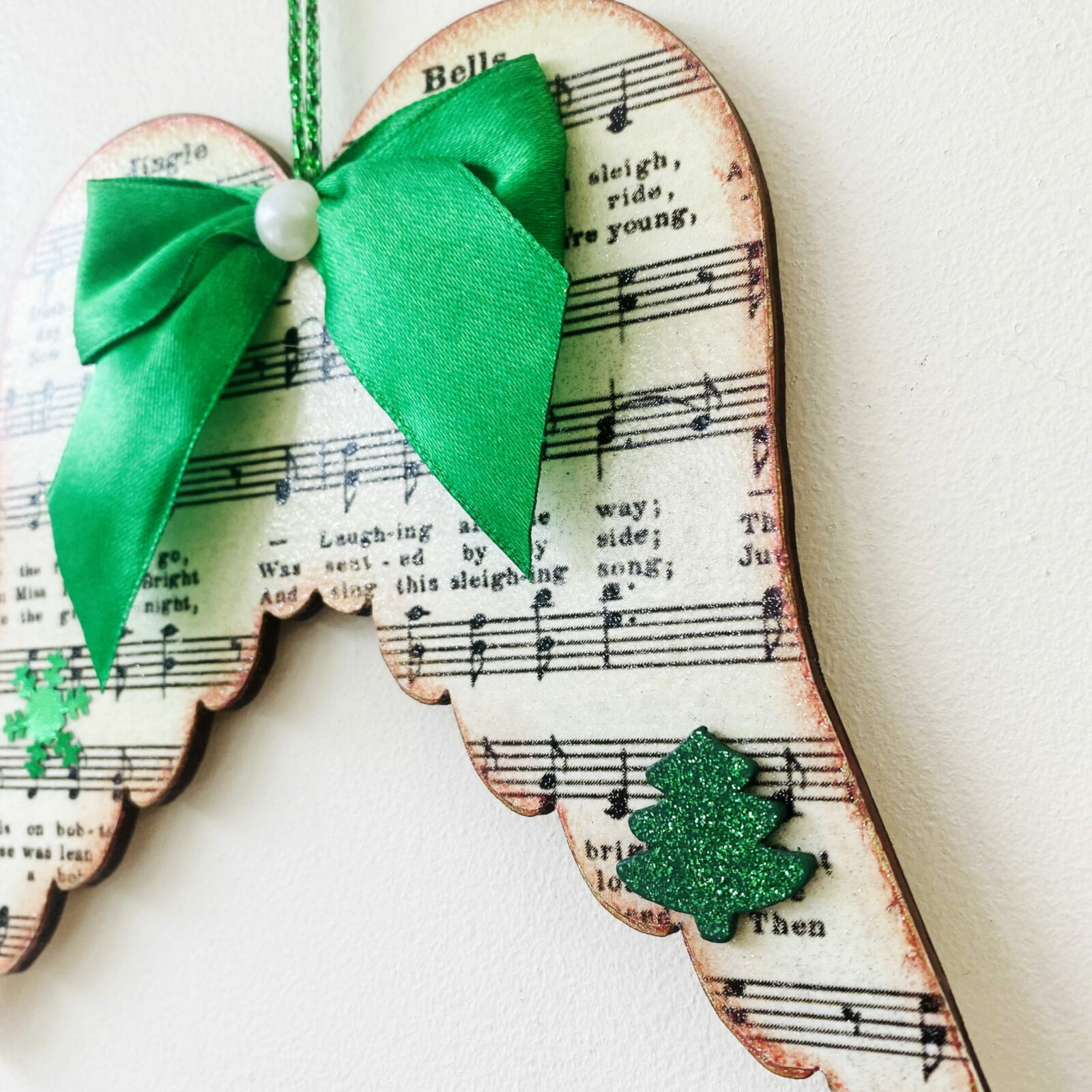 Christmas Decoration Wings (Green - Jingle Bells) - Image 2
