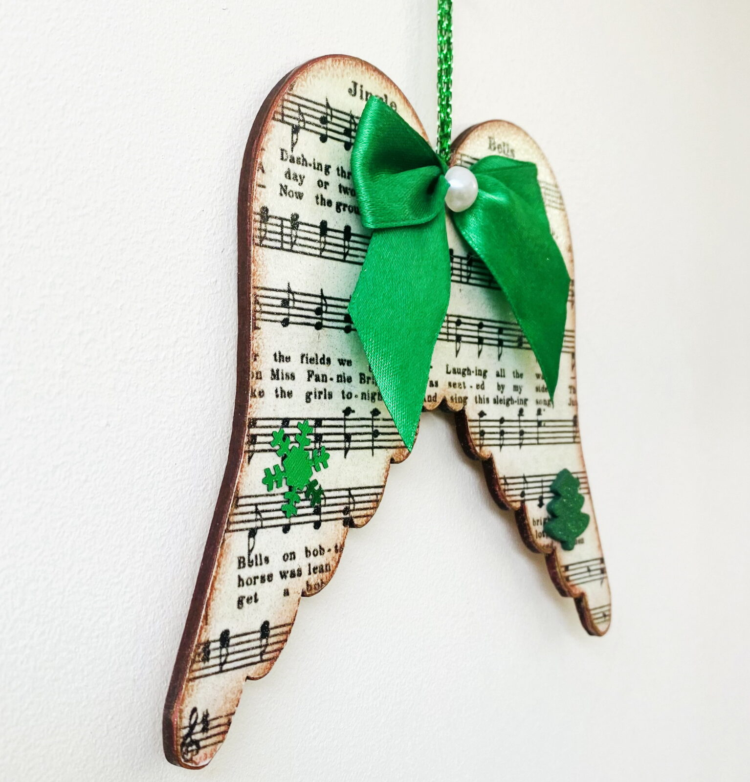 Christmas Decoration Wings (Green - Jingle Bells) - Image 3