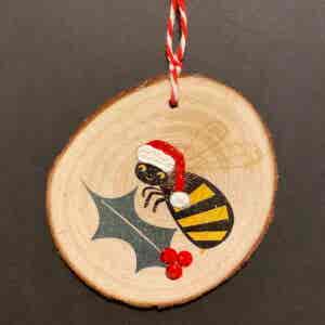 Christmas Bee hanging Wood Slice