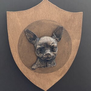 3D Dog Head on Wooden Shield - Chihuahua - Bronze
