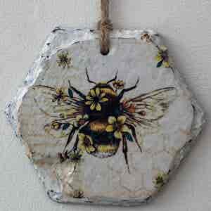 Water Colour Paint Effect Slate Hexagon - Bee