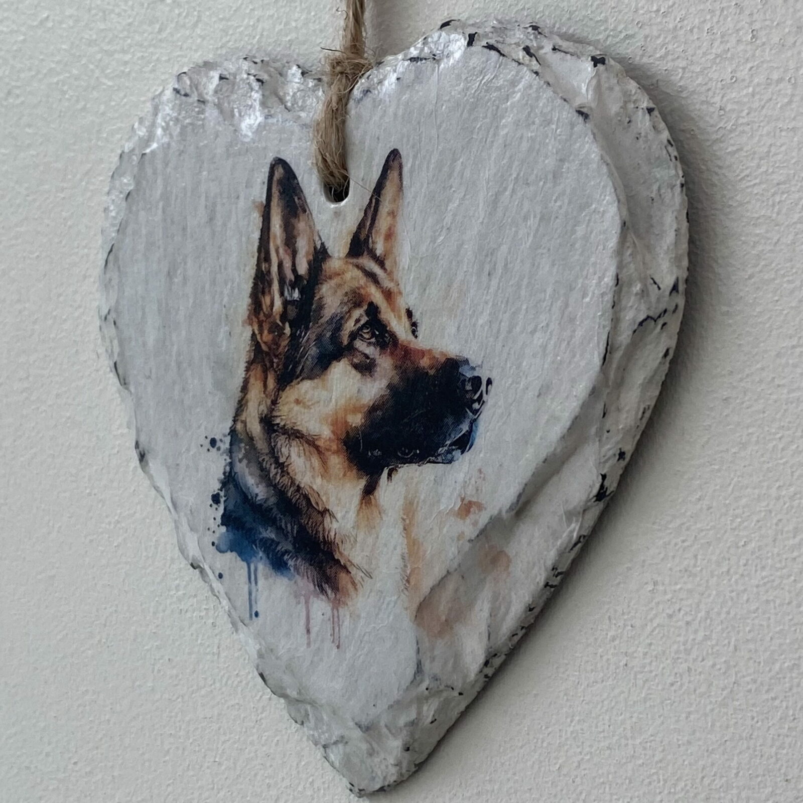 Water Colour Paint Effect Slate Heart - Dog Breeds - German Shepherd - Image 2
