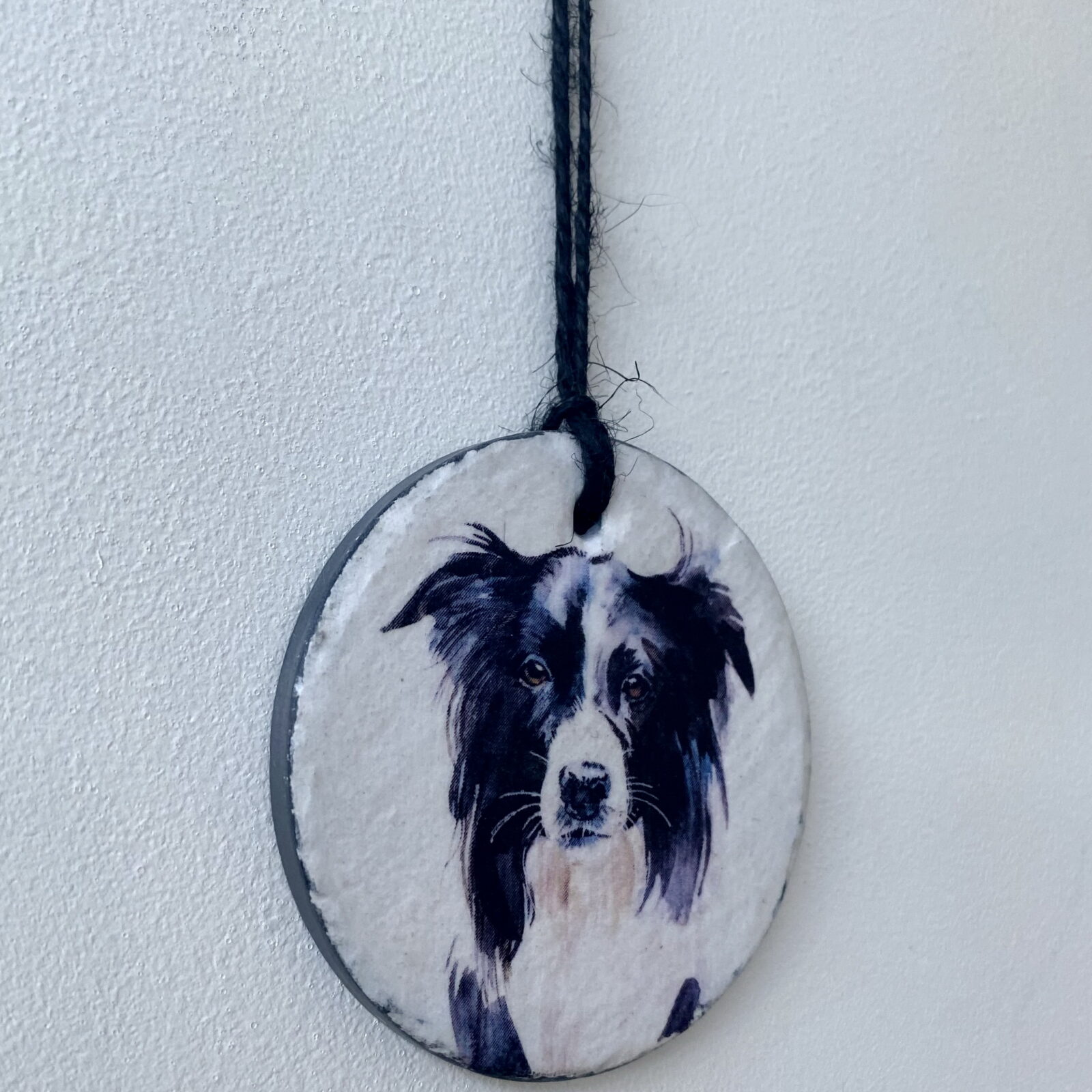 Water Colour Paint Effect Slate Circle - Dog Breeds - Border Collie - Image 6
