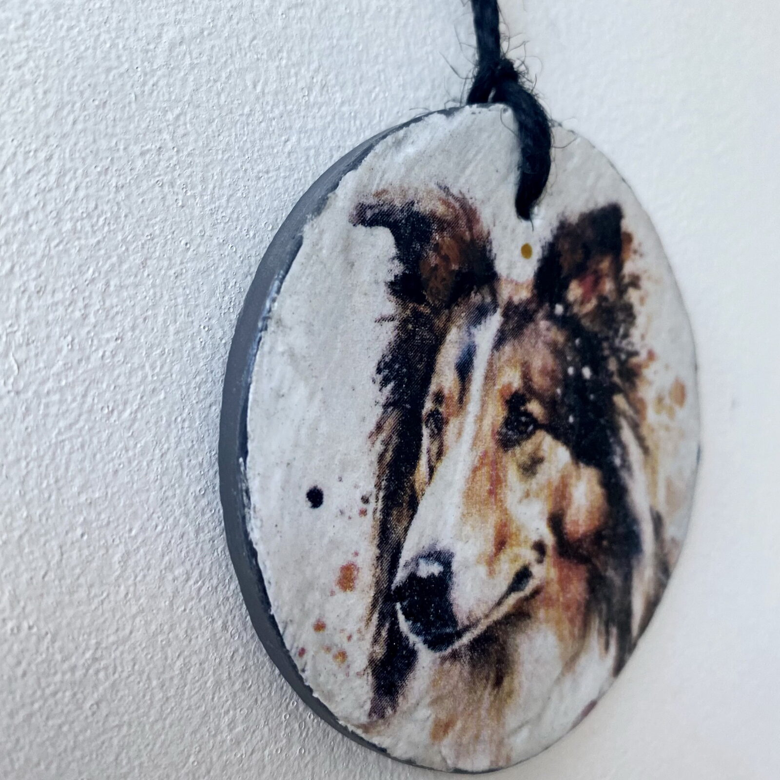 Water Colour Paint Effect Slate Circle - Dog Breeds - Rough Collie - Image 3