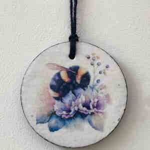 Water Colour Paint Effect Slate Circle - Bees