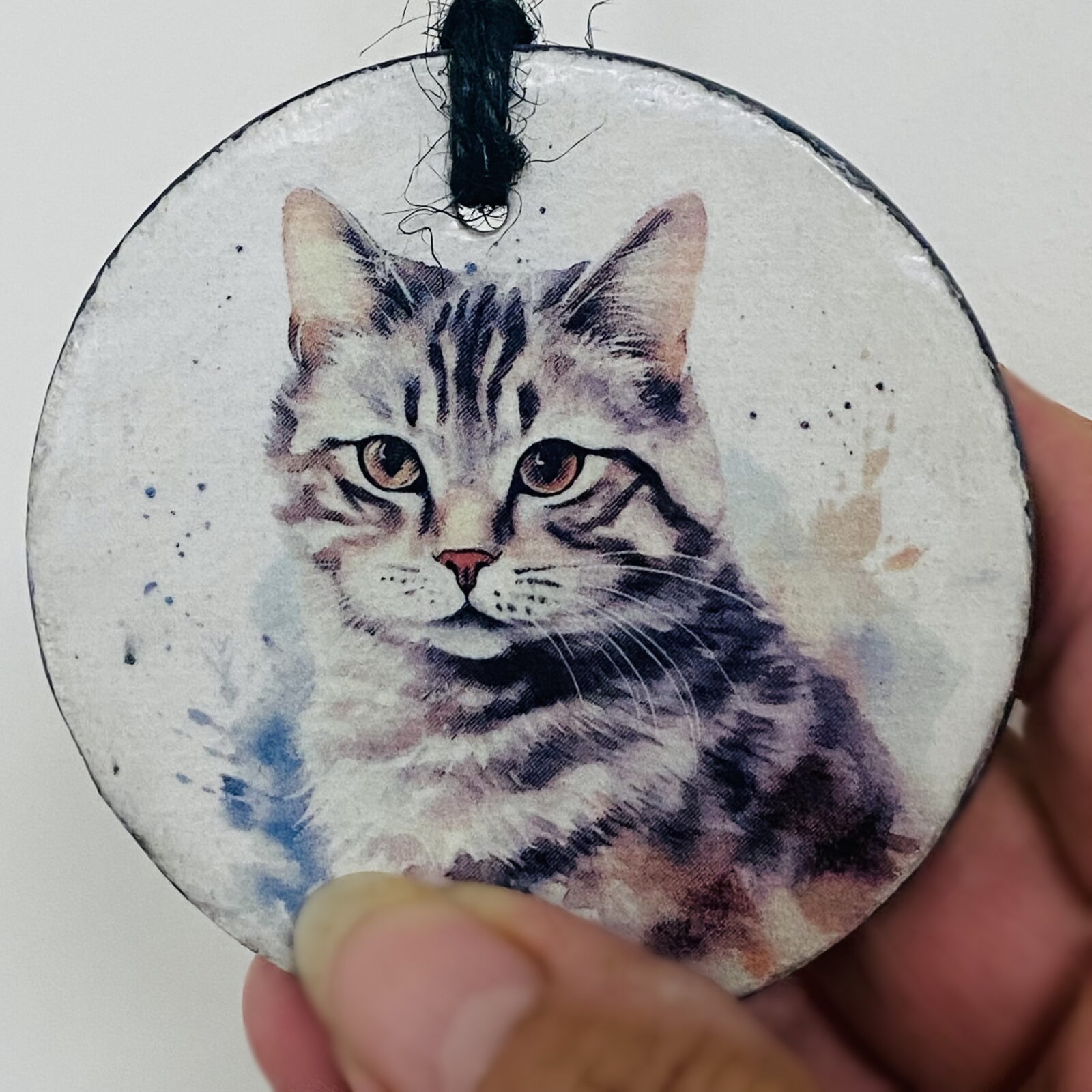 Water Colour Paint Effect Slate Circle - Cats - Tabby (3 Designs) - Image 6