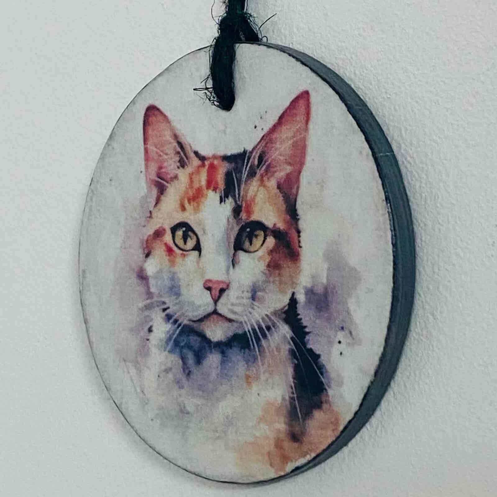 Water Colour Paint Effect Slate Circle - Cats - Tortoiseshell (3 Designs) - Image 4